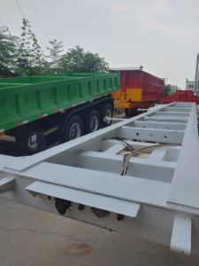 Semirremolque de Plataforma Plana de 3 Ejes para Transporte de Contenedores de Acero de 20 y 40 Pies, 1001-2000 kg, Semirremolque de Plataforma Plana Shandong - Product Image 5