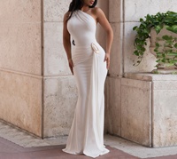 Robe de soirée élégante pour femme, asymétrique à une épaule, dos nu, avec anneau doré, froncée, coupe sirène, moulante, pour occasions formelles et fêtes