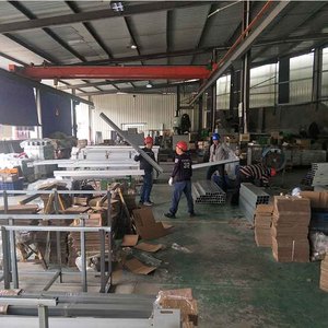 Systèmes de montage <span class=keywords><strong>solaire</strong></span> pour <span class=keywords><strong>carport</strong></span> en aluminium Amoy pour 4 <span class=keywords><strong>voitures</strong></span> 8 <span class=keywords><strong>voitures</strong></span> - Product Image 4