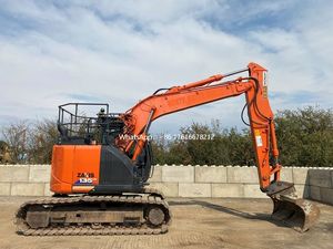 Excavatrice sur chenilles Hitachi ZX135 US d'origine japonaise, mini-pelleuse Hitachi Zaxis ZX135 US économique et excellente - Product Image 4