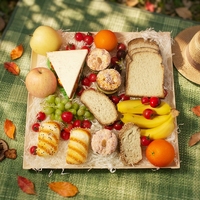 Houten serveerschaal voor eten, fruit, snacks en desserts voor feestjes