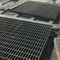 Grilles de marches d'escalier en acier tubulaire à haute capacité de charge, galvanisées à chaud, en acier inoxydable, à verrouillage par pression, directement de l'usine