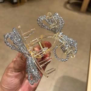 Pince à cheveux élégante de 10 cm style français avec nœud et perles, motif papillon, pince requin pour femmes, accessoires capillaires - Product Image 6