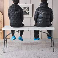 Table pliante d'extérieur de 70 pouces, imperméable, avec structure en acier et plateau en plastique, poignée de transport pour événements, fêtes, hôtels, entrepôts