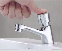 Robinet de lavabo à bouton-poussoir à fermeture automatique en laiton contemporain