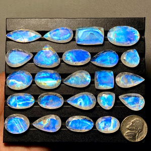 Pierres de lune arc-en-ciel naturelles facettées, de haute qualité, couleur bleue, pierres précieuses en vrac pour la création de bijoux, pierres de lune facettées DIY - Product Image 1