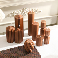 Bougie en cire de soja créative de forme géométrique, marron torsadée et côtelée, pour la décoration de table de mariage ou de la maison