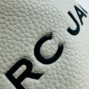 Pegatinas de logotipo de silicona elevadas 3D personalizadas de alta calidad, parches cosidos de vinilo de transferencia de calor, etiquetas de ropa de Metal - Product Image 1