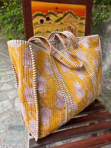 Sac de transport matelassé en coton, multifonctionnel, en tissu imprimé traditionnel, sac à bandoulière pour voyage et shopping - Product Image 2