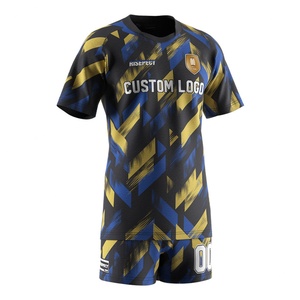 Ensemble short et t-shirt de sport pour homme, col en V, 100 % polyester, avec poches, pour l'entraînement et la gym, idéal pour les équipes sportives, sublimation en gros - Product Image 3