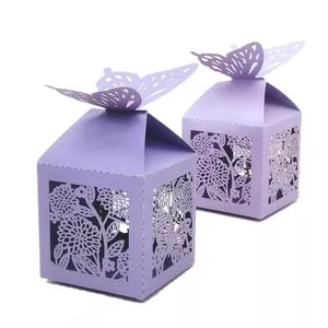 Suşi veya çerez ambalaj için 2024 ile çikolata hediye kutusu özelleştirilebilir delikli Kraft karton dekoratif kelebek