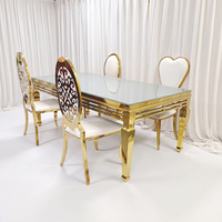 Table de réception rectangulaire dorée de luxe avec toit en verre pour événements, mariages et banquets hôteliers
