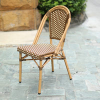 Chaise de bistrot en rotin PE de style français, table et chaises de restaurant, chaises en rotin tressé imperméables pour l'extérieur, vente en gros