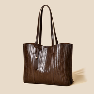 Nouveaux sacs fourre-tout de créateur tendance, sacs à bandoulière en cuir PU de haute qualité, sacs à main et pochettes de luxe décontractés pour femmes - Product Image 5