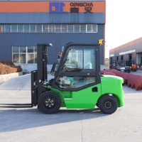 Nouveau chariot élévateur diesel QINGCHA CPC-15 de 3 tonnes avec mât à trois étages, déplaceur latéral électrique et pneus gonflables pour utilisation en extérieur