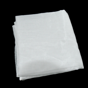 Filet anti-insectes agricole en HDPE 120 g/m² facile à manipuler, résistant aux UV, avec service de découpe pour lutter contre les insectes - Product Image 1