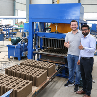 Machine automatique de fabrication de briques 4-25 avec système de vibration stable pour la production de blocs de ciment destinés aux projets de construction