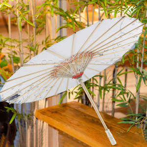 Parapluies en bois de décoration chinoise <span class=keywords><strong>japonaise</strong></span> personnalisés Accessoires de danse artisanale Parasols Parapluie en papier huilé de soie fait à la main - Product Image 3
