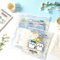 Sacs à fermeture éclair en CPE givré imprimés sur mesure avec des motifs de dessins animés mignons, pochettes refermables pour vêtements, accessoires pour vêtements d'enfants, emballage pour vêtements
