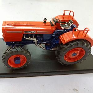Giocattolo modello <span class=keywords><strong>trattore</strong></span> personalizzato materiale in resina in scala 1:32 dal design alla produzione - Product Image 1