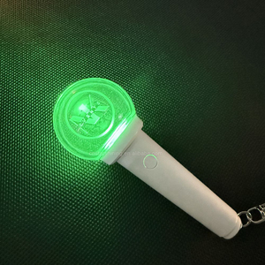Llavero Acrílico Oficial con Logotipo Personalizado, <span class=keywords><strong>Mini</strong></span> Linterna LED RGB, Barra de Luz, Regalos Promocionales para Fans de Ídolos, Conciertos, Fiestas Anuales - Product Image 6