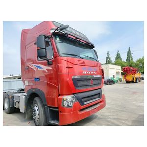 Camion benne Howo 4x4 personnalisable de 5 tonnes d'occasion avec ingénierie de haute précision - Product Image 1