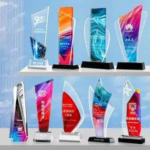 Personalización de texto GRATIS grabado láser impresión a todo Color recuerdo deportivo personalizado K9 trofeo de cristal premios para eventos