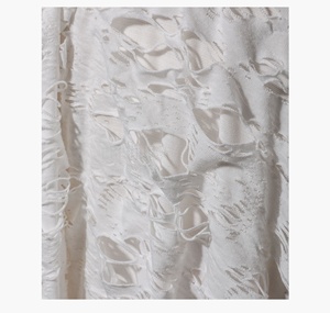 Tissu tricoté élastique blanc irrégulier à découpe irrégulière et à trous, pour vêtements de créateur - Product Image 4