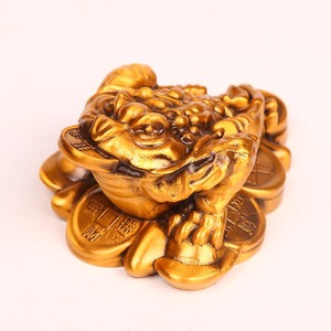 Adorno de Latón de Sapo Dorado, Rey Sapo de Cobre Puro, Riqueza de Ocho Direcciones, Sapo de Tres Patas, Ideal para Regalos de Inauguración de Tiendas - Product Image 1