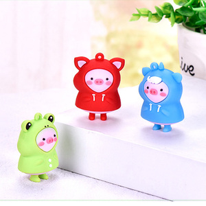Dihua OEM Custom 5cm Cartoon Cute 3D Soft PVC Fashion Jungle Animal Models Pig Figure for Kids - Product Image 3