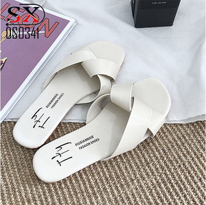 Estate nuove pantofole incrociate piatte parola antiscivolo trascinano la versione con fondo morbido della semplice pianura impermeabile selvaggia - Product Image 5