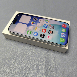 Offre Spéciale – Smartphone Apple iPhone 17 5G d'occasion, 256 Go, débloqué d'usine, version américaine, système iOS - Product Image 1
