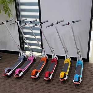 รถสกู๊ตเตอร์ไฟฟ้าของขวัญคริสต์มาสสำหรับเด็ก,สกู๊ตเตอร์ไฟฟ้าเด็กลายการ์ตูน - Product Image 1