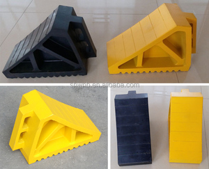 Fermo Ruota in Gomma Personalizzato da Fabbrica per <span class=keywords><strong>Parcheggio</strong></span> Auto, Capacità 2T, Blocco Ruota per Parcheggi - Product Image 4
