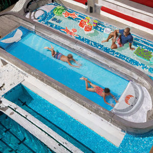 Toboggan aquatique gonflable interactif double requin <span class=keywords><strong>UUU</strong></span> en PVC pour usage résidentiel et commercial avec tapis pulvérisateur pour enfants - Product Image 3