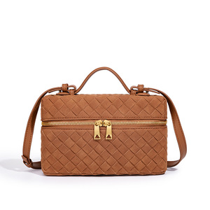 Nuova Collezione: <span class=keywords><strong>Elegante</strong></span> <span class=keywords><strong>Pochette</strong></span> da <span class=keywords><strong>Donna</strong></span> in Pelle Scamosciata con Chiusura a Cerniera e Tracolla Lunga - Product Image 1