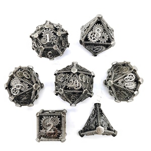 Deskjoy - Juego de 7 dados poliédricos D20 creativos de metal suave con diseño hueco, nuevos dados de cobre para juegos de rol de mesa de fantasía D&D - Product Image 4