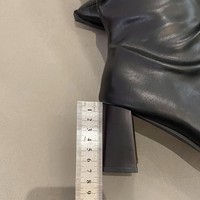 Bottes d'équitation longues plissées épaisses pour femmes, nouvelle collection Printemps-Automne 2025, style western, coupe ajustée, tige haute, bout pointu, semelle extérieure en caoutchouc antidérapante