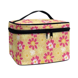 Hot Bán Thực Tế Trang Điểm <span class=keywords><strong>Train</strong></span> Trường Hợp Túi Du Lịch Tươi Nhỏ Hoa In Không Thấm Nước Xách Tay Mỹ Phẩm Trường Hợp Túi Xách - Product Image 3