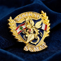 Pin de Solapa Personalizado de Hierro Fundido con Forma de Escudo, Esmalte Suave, para Jóvenes, con Diseño de Globo Terráqueo, para Aniversario de Fe