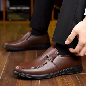 Zapatos Formales de Cuero para Hombre, Estilo Británico, Modernos, Sencillos, de Color Sólido, Diseño Casual sin Cordones - Product Image 4