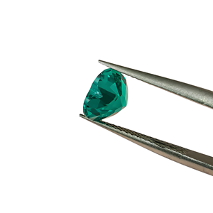 Émeraude COLOMBIENNE en LABORATOIRE Pierres précieuses hydrothermales en forme de cœur Émeraudes créées de 4mm à 15mm vert bleuâtre Certifiées - Product Image 5