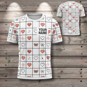 Maglietta Personalizzata Minimalista con Griglia e Cuore, Nome Personalizzato, Motivo EKG, Regalo di San Valentino Unisex, Stampa Integrale - Product Image 1