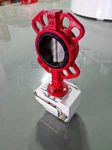 自動消防モニターを使用したトラック - Product Image 3