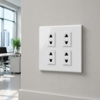 Plaque murale à quatre circuits, multiprise universelle à 2 trous, panneau carré de 120 mm, 16A 250V, panneau PC blanc brillant pour usage commercial