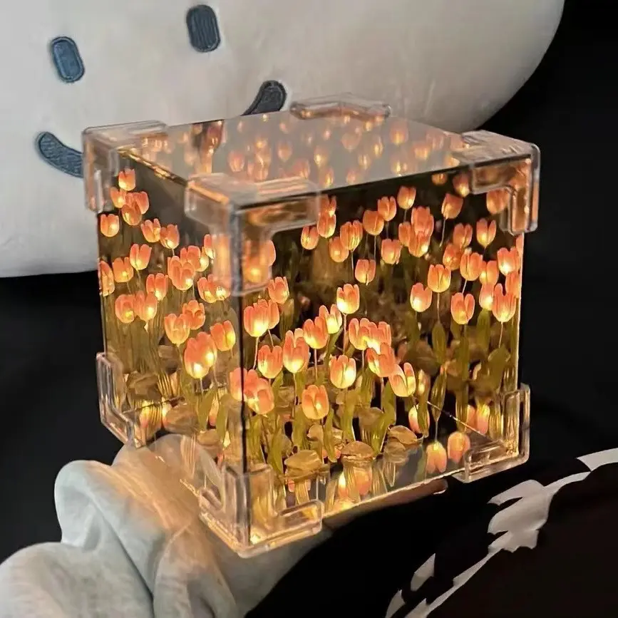 Tulip Night Light Cubo de Rubik Hecho a mano Diy Materiales Rosas para novias Regalos Tulipán Flor Lámparas de mesa