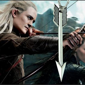 Collar de aleación T19 Retro El Señor de los Anillos con flecha <span class=keywords><strong>del</strong></span> <span class=keywords><strong>Hobbit</strong></span>, cadena de serpiente, cadena para suéter, superventas, venta al por mayor de fábrica - Product Image 1
