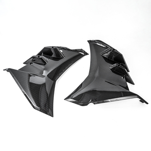 XXUN, cubiertas de marco lateral de motocicleta para <span class=keywords><strong>Aprilia</strong></span> <span class=keywords><strong>RSV4</strong></span> 2021-2024 2021 2022 2023 2024, Panel lateral de motor de <span class=keywords><strong>carenado</strong></span> - Product Image 2