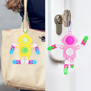 Nouveau jouet sensoriel Pop Bubble Fidget Spinner robot déformable qui brille dans le noir pour la décoration de sac à dos - Product Image 2