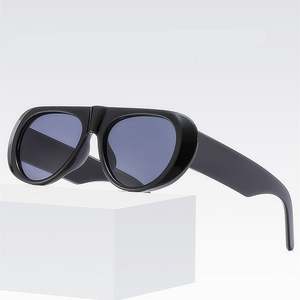 Gafas de Sol Retro 2025 con Logotipo Personalizado, Montura Grande Irregular, Protección UV400, Estilo Piloto Cuadrado para Hombre y Mujer - Product Image 3